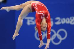 开云在线直播-冰与火之歌，爱德华兹点燃麦迪逊，尼克斯强势灼伤黄蜂