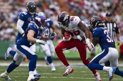 开云体育入口-阿劳霍爆发难挽败局，阿森纳最后时刻绝杀乌拉圭