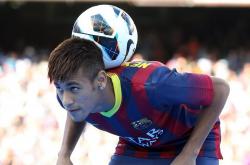 开云体育下载-皮克一锤定音，尤文粉碎巴西式华丽足球