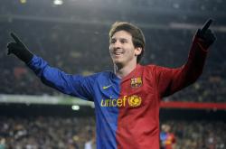 开云足球直播-汉密尔顿状态火热绝杀哈斯，梅赛德斯团队协作铸就唯一经典