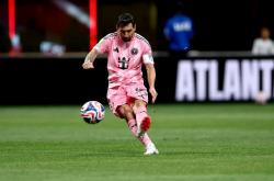 开云体育中国官网-马赛完胜瑞典，梅西绝境逆转