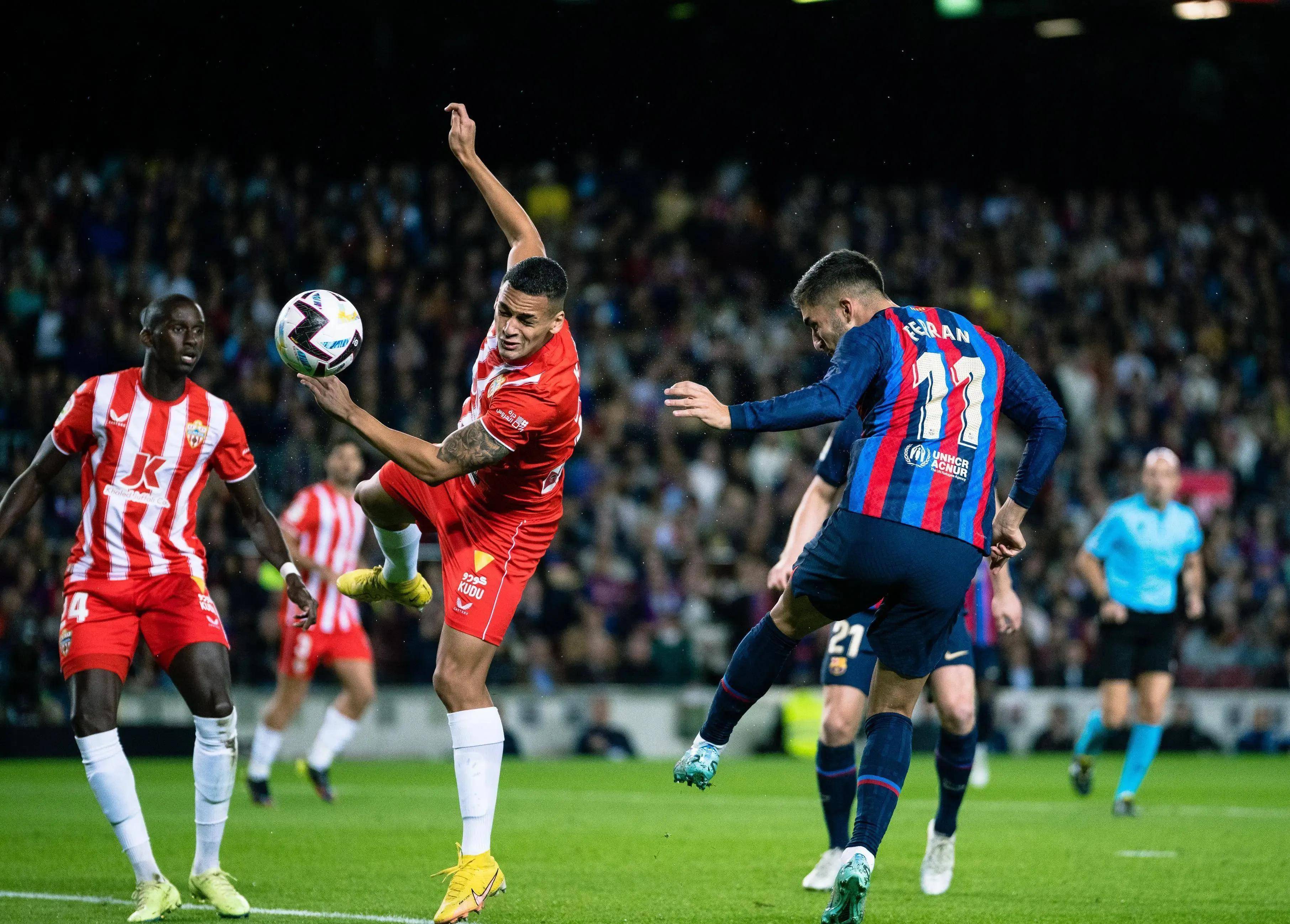 包含世俱杯前瞻：奥克兰城与对手交锋看点的词条