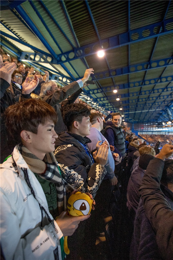 包含切尔西球员培养基地遭盗窃,俱乐部正协助警方调查的词条 包含切尔西球员培养基地遭盗窃,俱乐部正协助警方调查的词条