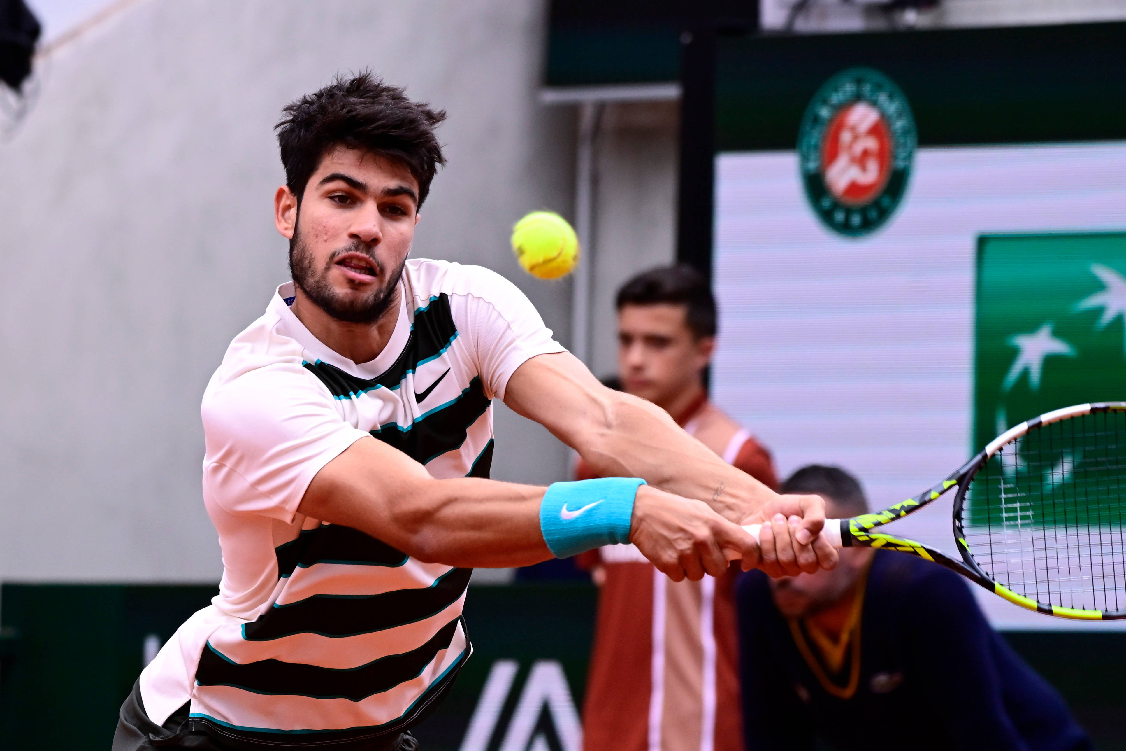 包含英国网球队横扫德国网球队,阿尔卡拉斯绝境逆转的词条 包含英国网球队横扫德国网球队,阿尔卡拉斯绝境逆转的词条