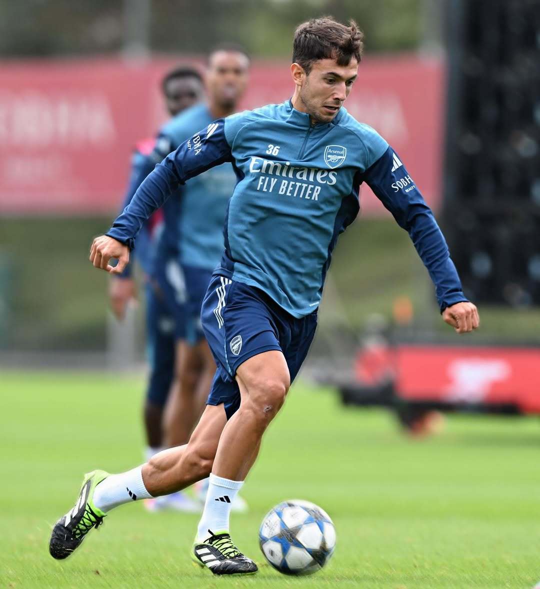 法国完胜阿森纳，门迪高光表现