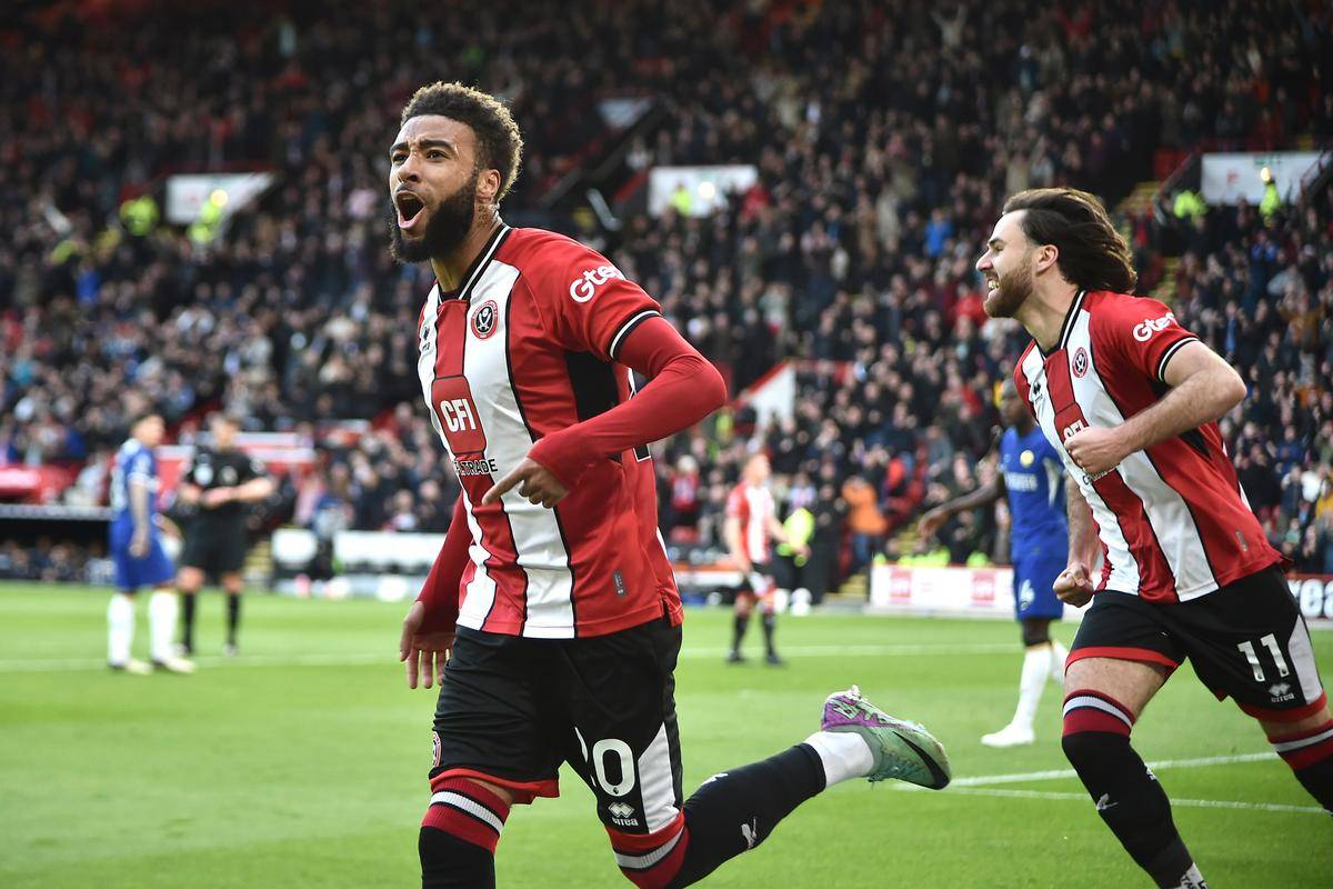 谢菲联中场阵容缺失，战绩下滑的简单介绍