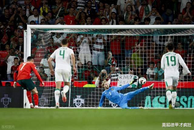 门将神勇表现，扑出关键点球挽救球队
