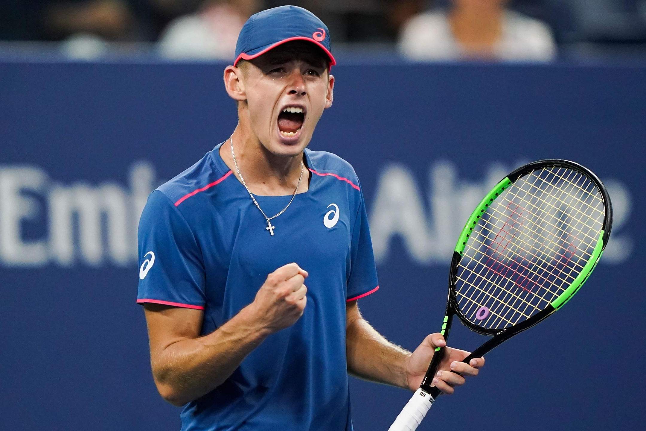 美国网球队绝杀西班牙网球队，纳达尔完成帽子戏法的简单介绍