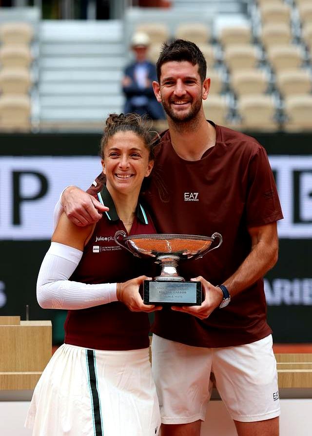 法国网球队完胜意大利网球队，瓦林卡制霸全场的简单介绍