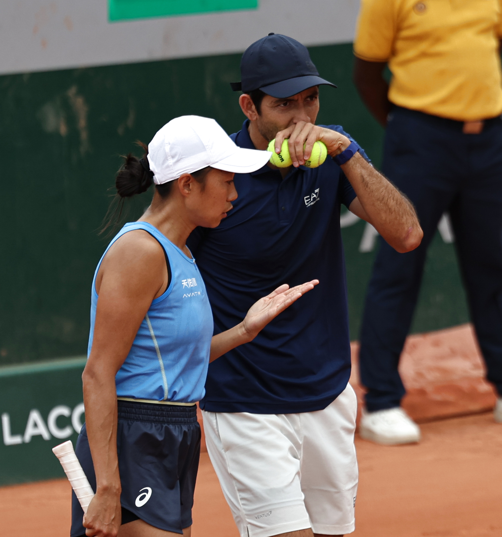 法国网球队完胜意大利网球队，瓦林卡制霸全场的简单介绍