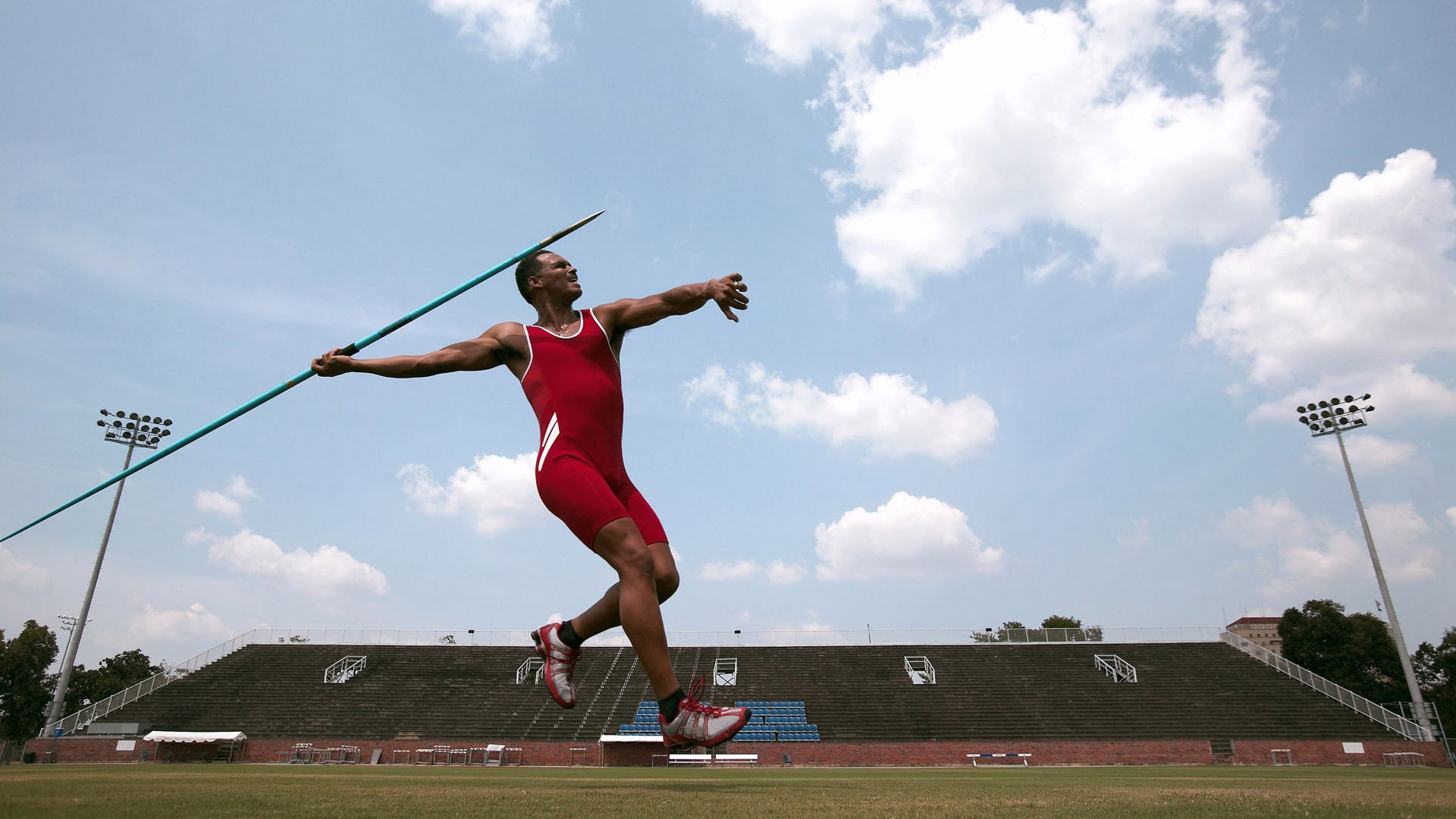 绿茵场上的地理错位，当拜仁遇见安哥拉，蒂亚戈的关键节点艺术